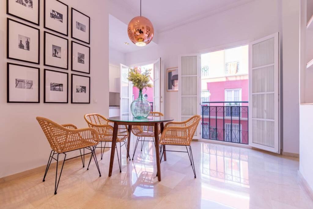 Mumu Luxury Suite Lirio Seville Exterior photo