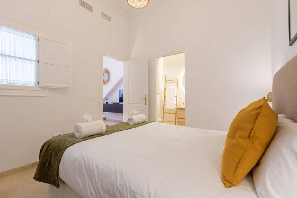 Mumu Luxury Suite Lirio Seville Exterior photo