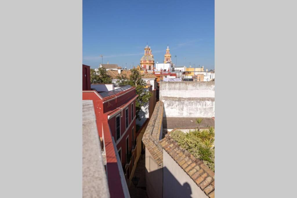 Mumu Luxury Suite Lirio Seville Exterior photo