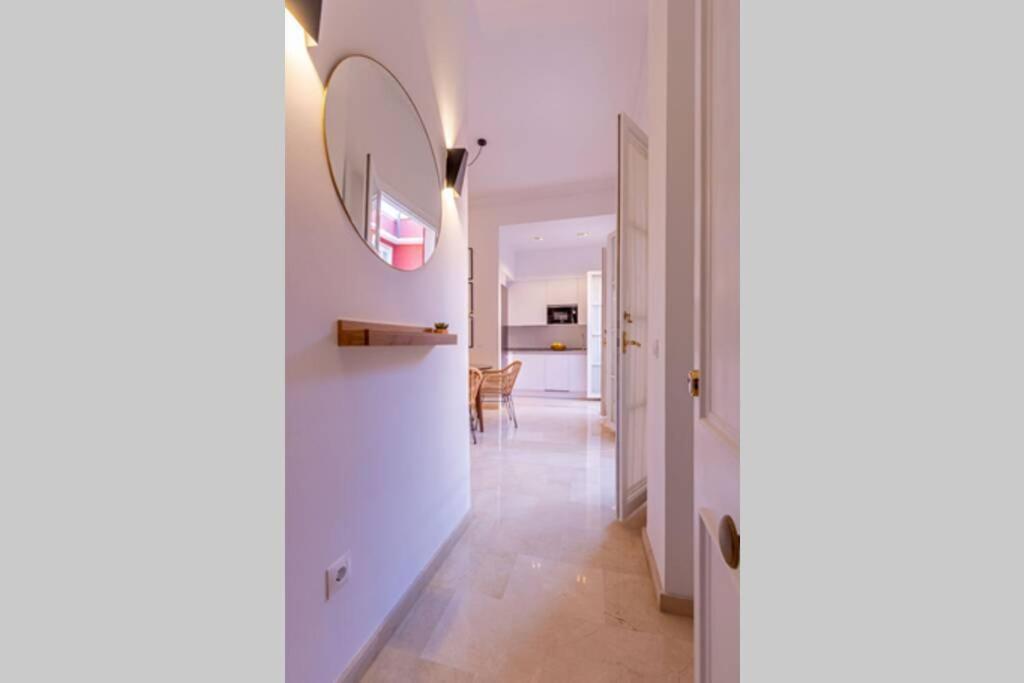 Mumu Luxury Suite Lirio Seville Exterior photo